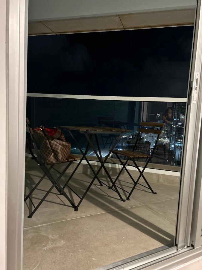 Beachfront Apartment Bat Yam Luaran gambar